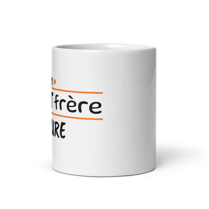 Mug Blanc Brillant Je suis un petit frère qui assure